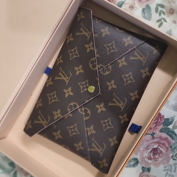 NEW Louis Vuitton Kirigami LARGE - Picture 2 of 5